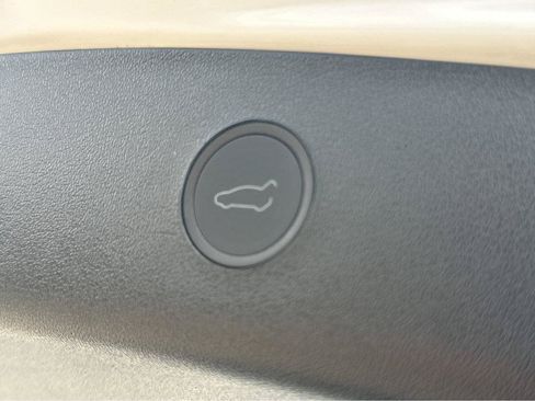 Used 2023 Tesla Model 3 Standard Range RWD image 33
