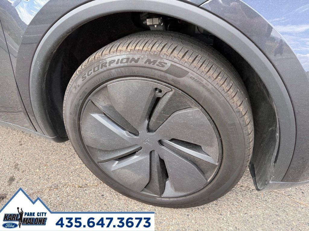 Used 2026 Tesla Model Y AWD image 9