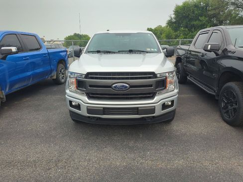 Used 2018 Ford F150 XLT w/ Equipment Group 301A Mid AWD/4WD image 2