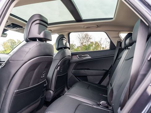 New 2026 Kia Sportage EX FWD image 11