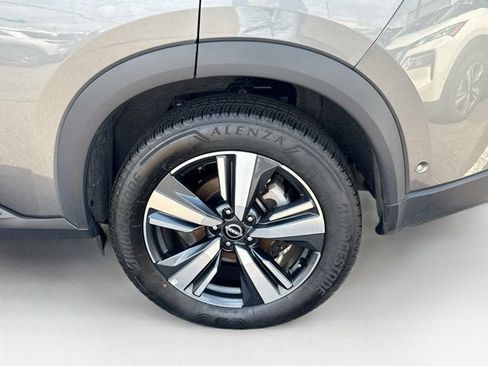 Used 2026 Nissan Rogue SL AWD/4WD image 24