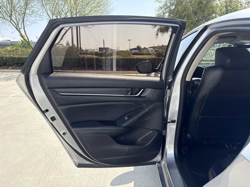 Used 2021 Honda Accord Sport Special Edition image 11