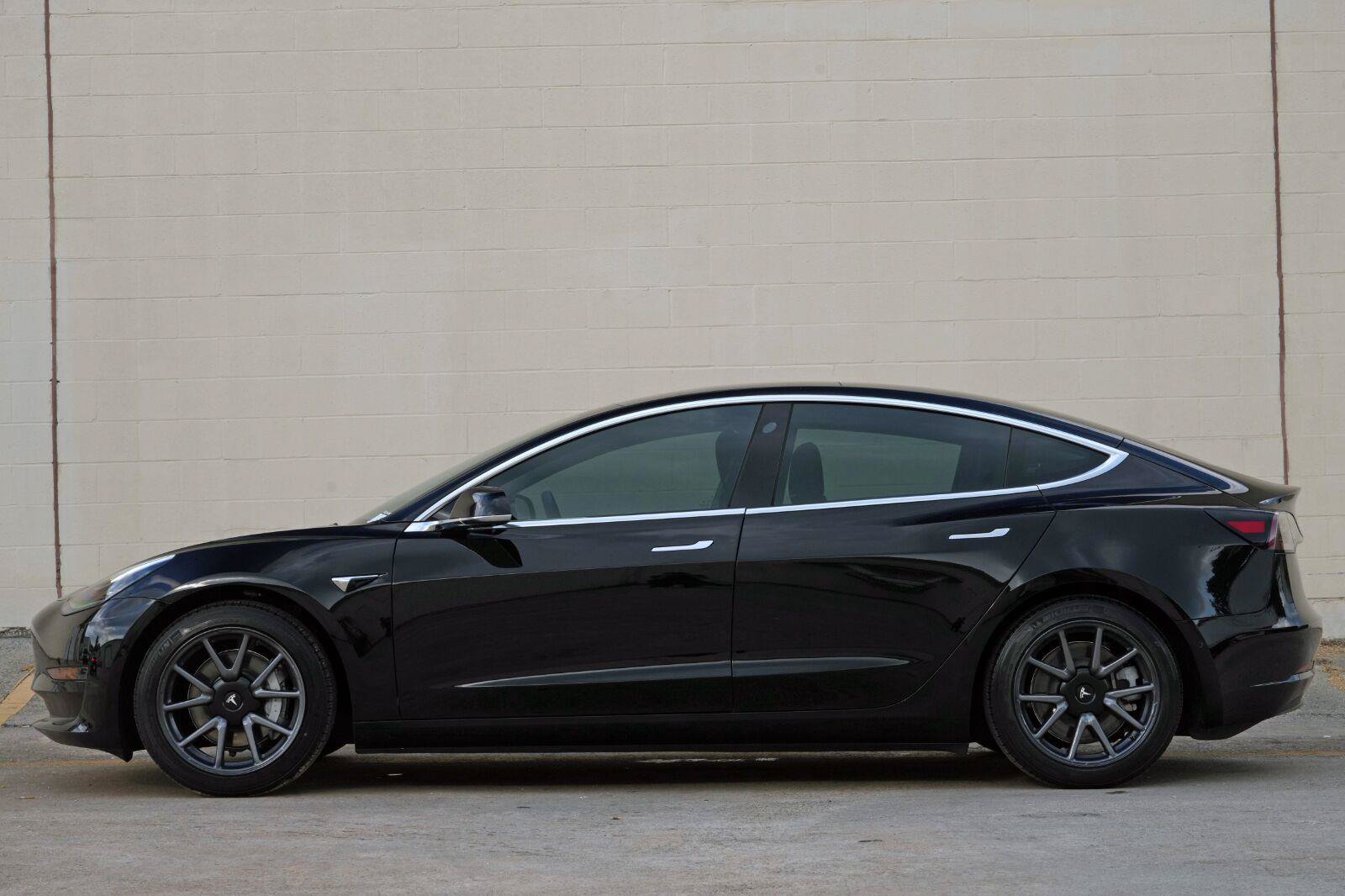 Used 2020 Tesla Model 3 Standard Range Plus RWD image 9