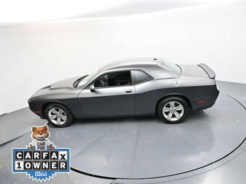 Used 2023 Dodge Challenger SXT image 24