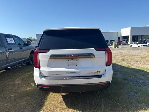 Used 2023 GMC Yukon AT4 w/ AT4 Premium Package AWD/4WD image 5