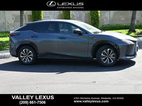 Used 2023 Lexus RZ 450e Premium w/ Technology Package image 3