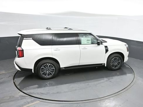 New 2026 Nissan Armada SL w/ Captain's Chari Seat Package image 37