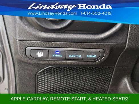 Used 2025 Jeep Wrangler Unlimited Sahara AWD/4WD image 16