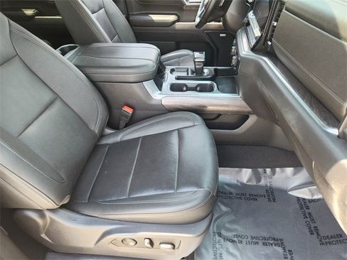 Certified 2024 Chevrolet Silverado 1500 LTZ w/ Z71 Off-Road Package image 15