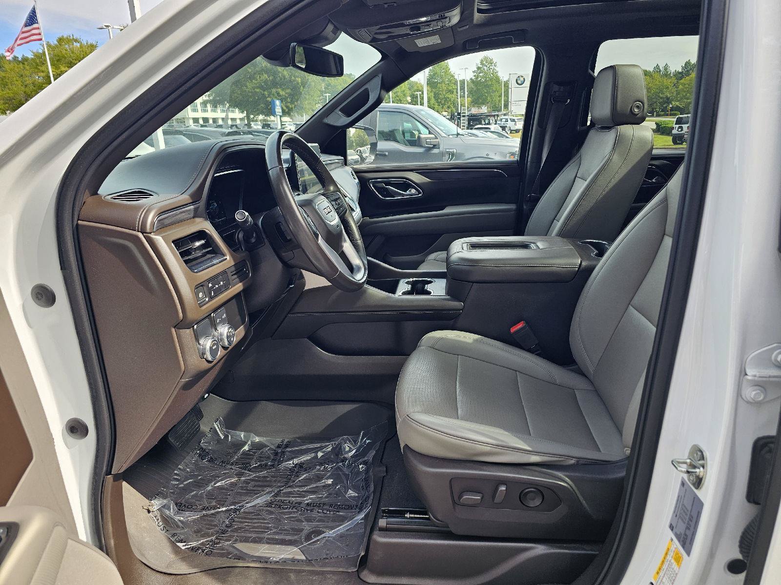 Used 2023 GMC Yukon SLT RWD image 16