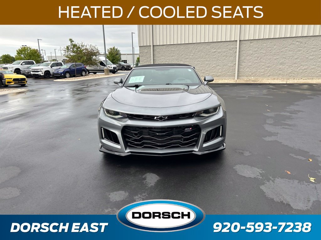 Used 2022 Chevrolet Camaro ZL1 RWD image 2