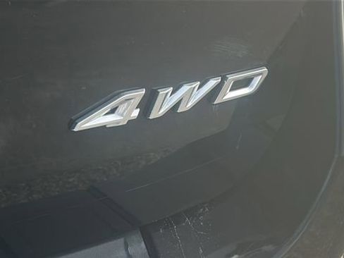 Used 2023 Ford Explorer XLT image 10