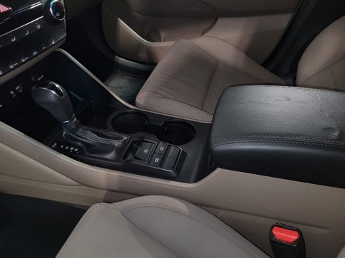 Used 2020 Hyundai Tucson Value FWD image 26