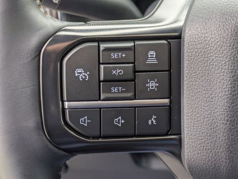 Used 2024 Ford F250 Platinum w/ FX4 Off-Road Package image 23