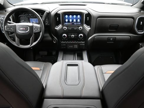Used 2022 GMC Sierra 2500 AT4 w/ AT4 Preferred Package AWD/4WD image 14