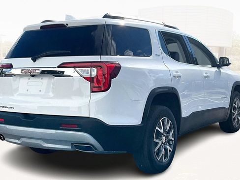 Used 2022 GMC Acadia SLT w/ Technology Package FWD image 6