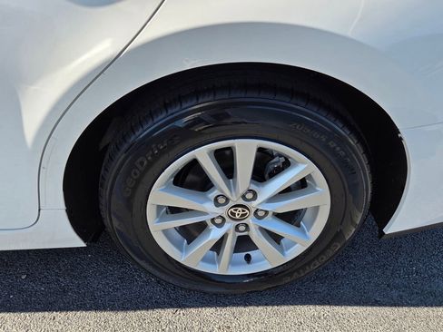 Used 2025 Toyota Camry LE image 15