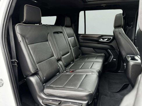 Used 2021 Chevrolet Suburban Premier w/ Premium Package RWD image 47