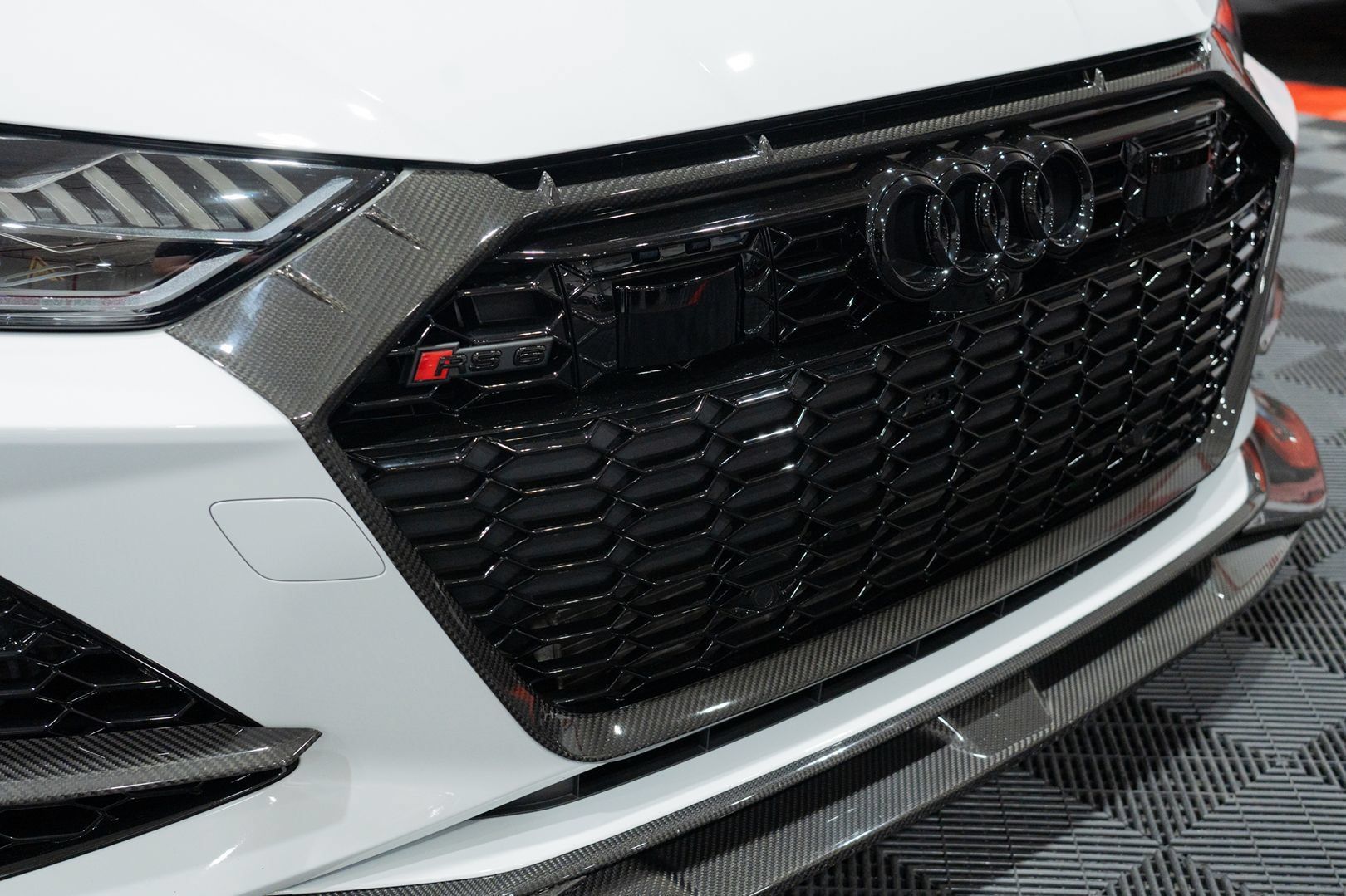 Used 2023 Audi RS 6 AWD/4WD image 17