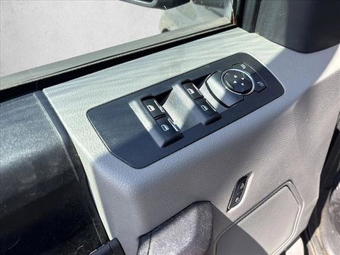 Used 2017 Ford F150 XL w/ Equipment Group 101A Mid RWD image 12