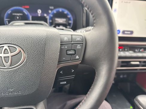 Used 2025 Toyota Camry XSE image 13