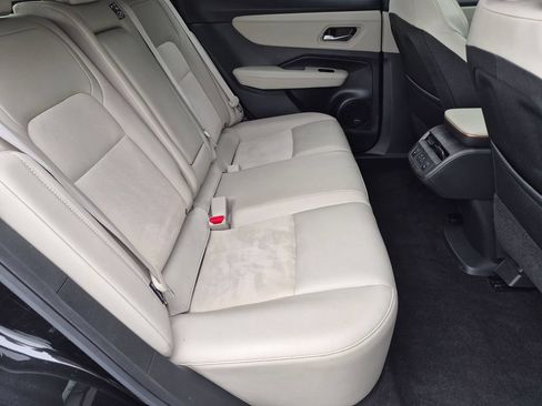 Used 2023 Nissan Ariya FWD image 28