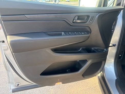New 2026 Honda Odyssey EX-L image 9