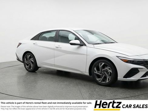 Used 2025 Hyundai Elantra SEL FWD image 1
