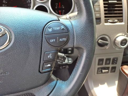 Used 2013 Toyota Sequoia Platinum AWD/4WD image 29
