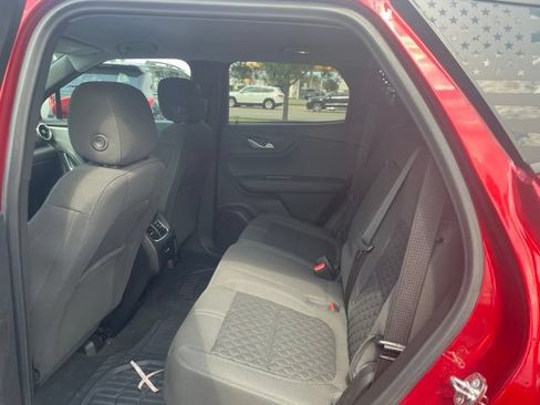 Used 2022 Chevrolet Blazer LT FWD image 7