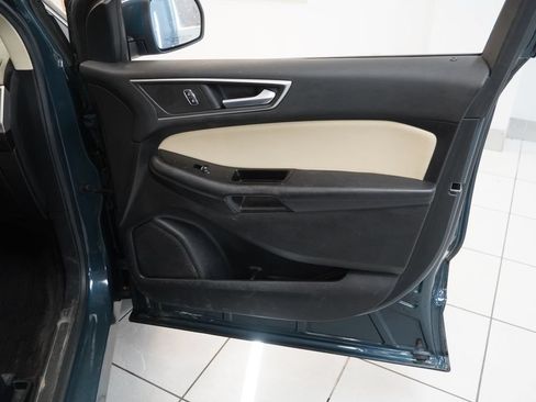 Used 2016 Ford Edge SEL w/ Equipment Group 201A AWD/4WD image 29