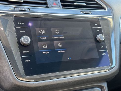 Used 2019 Volkswagen Tiguan SEL image 31
