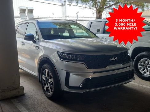 Used 2022 Kia Sorento S FWD image 1