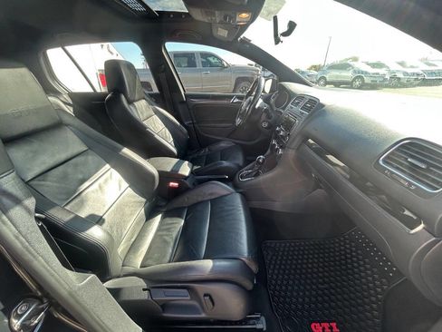 Used 2011 Volkswagen GTI 4-Door image 14