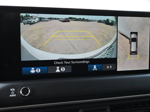 Used 2026 Honda Pilot Elite image 13