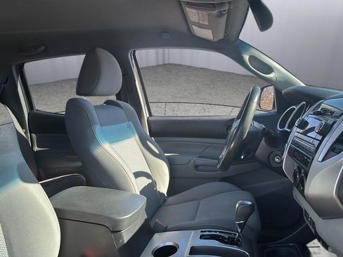 Used 2012 Toyota Tacoma 4x4 Double Cab w/ TRD Off-Road Pkg image 9