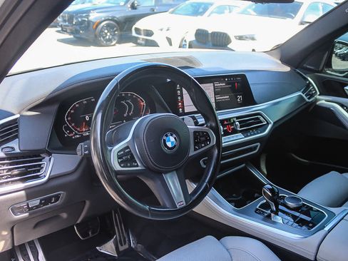 Used 2023 BMW X5 xDrive40i w/ M Sport Package image 17