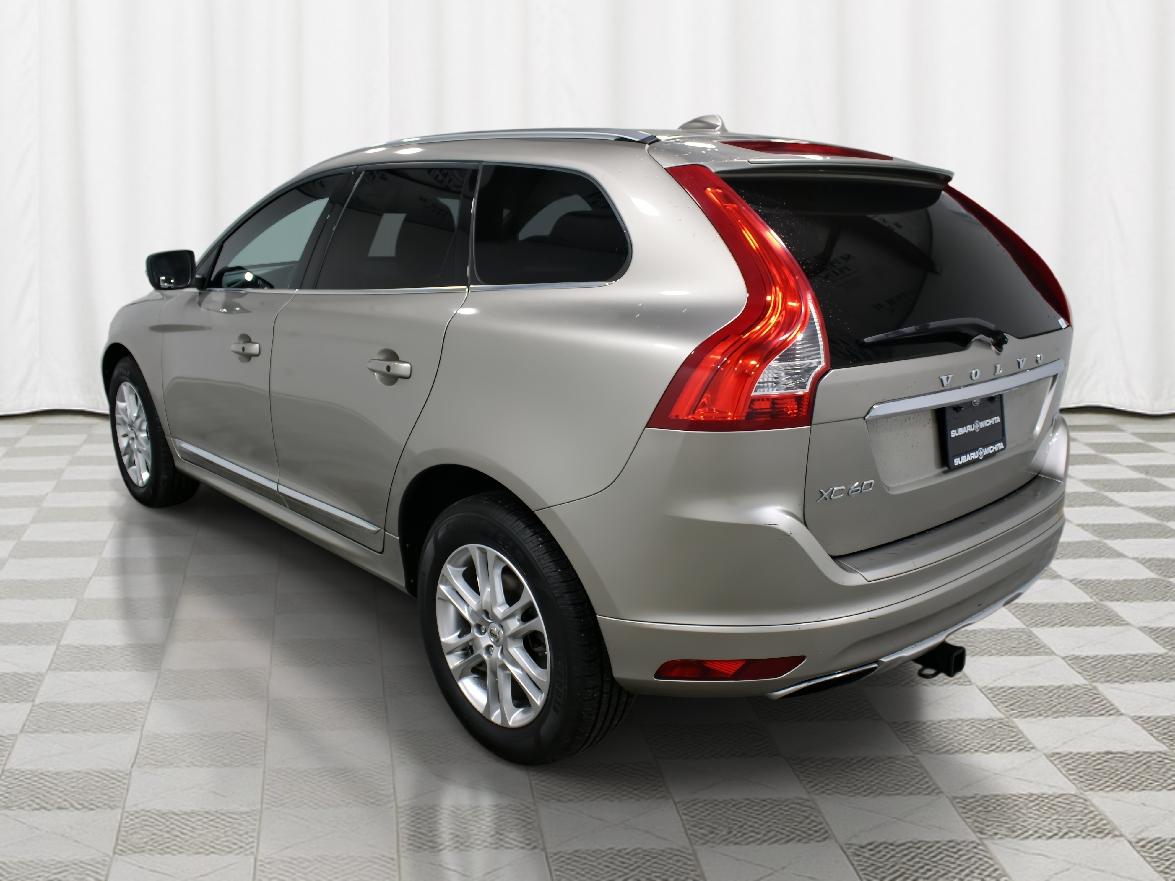 Used 2015 Volvo XC60 T5 Premier Plus FWD image 5