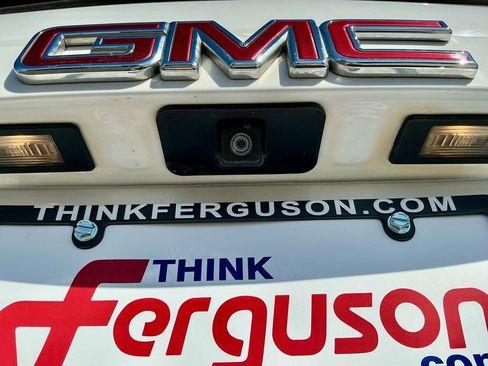 Used 2019 GMC Yukon SLT image 15