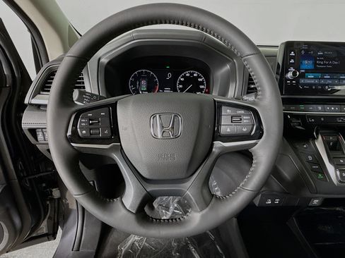 New 2026 Honda Odyssey EX-L image 11