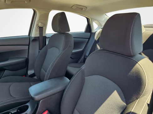 Certified 2024 Kia Forte LXS w/ LXS Technology Package FWD image 16