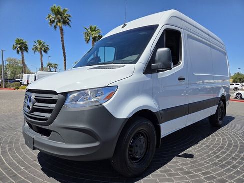 New 2025 Mercedes-Benz Sprinter 2500 image 8