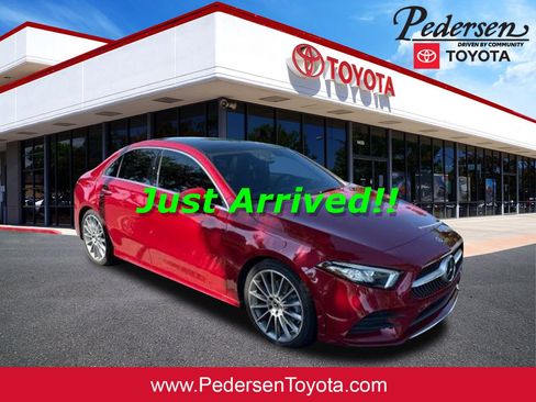 Used 2022 Mercedes-Benz A 220 image 1