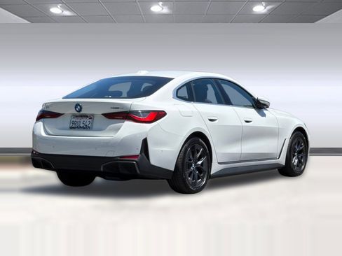Used 2025 BMW i4 eDrive40 w/ Parking Assistance Package RWD image 9