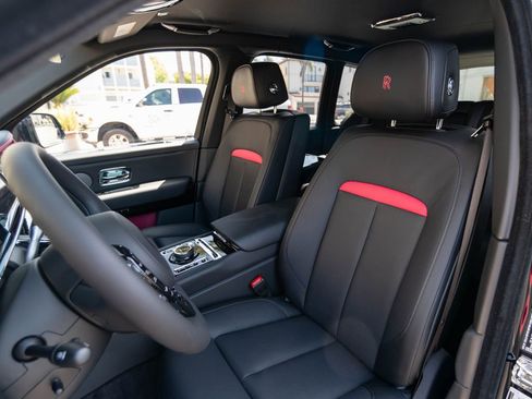 New 2026 Rolls-Royce Cullinan AWD/4WD image 26