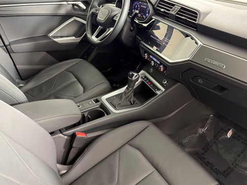 Used 2023 Audi Q3 2.0T Premium w/ Convenience Package AWD/4WD image 15