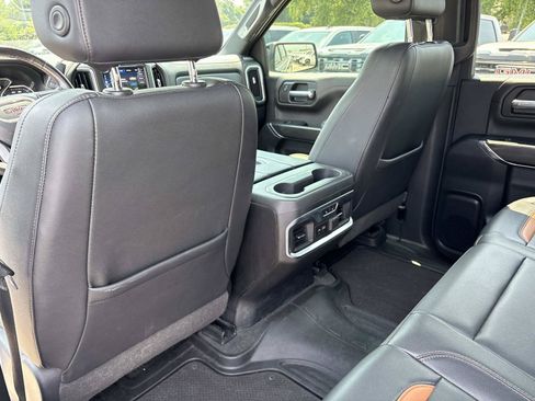 Used 2021 GMC Sierra 1500 AT4 w/ AT4 Premium Package AWD/4WD image 32