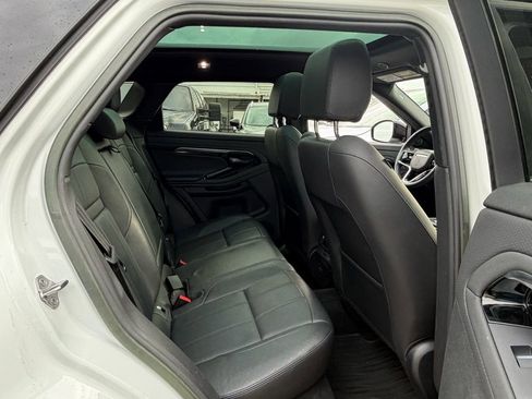 Used 2023 Land Rover Range Rover Evoque R-Dynamic S AWD/4WD image 16