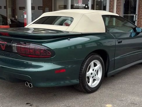Used 1996 Pontiac Firebird Trans Am image 11