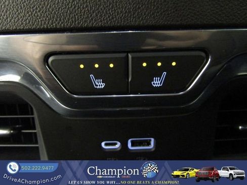 Used 2023 GMC Sierra 1500 Denali w/ Denali Reserve Package AWD/4WD image 29